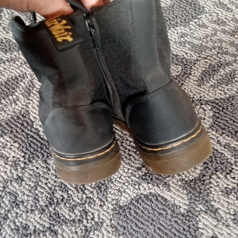 Dr Martens Combs Y Black Lace Combat Boots Boys Size 5